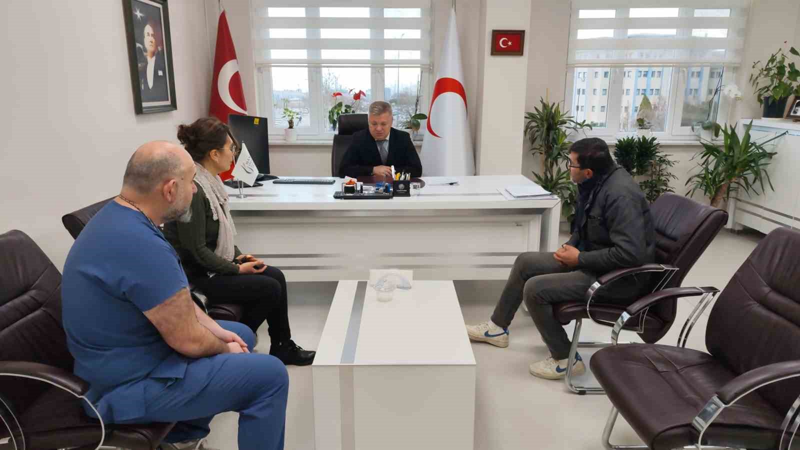 Beyin ölümü gerçekleşen baba 5 hayata umut oldu
Beyin ölümü gerçekleşen baba 5 hayata umut oldu