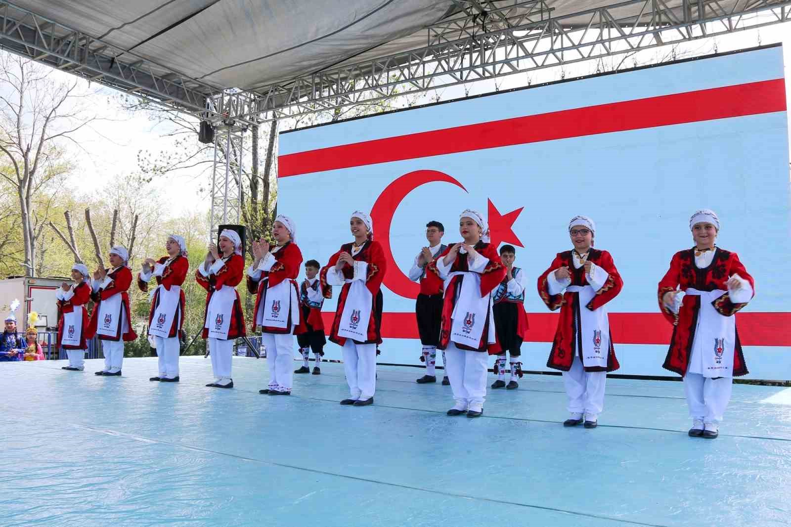 Beykoz’da çocuklar bayramın tadını doyasıya çıkardı
