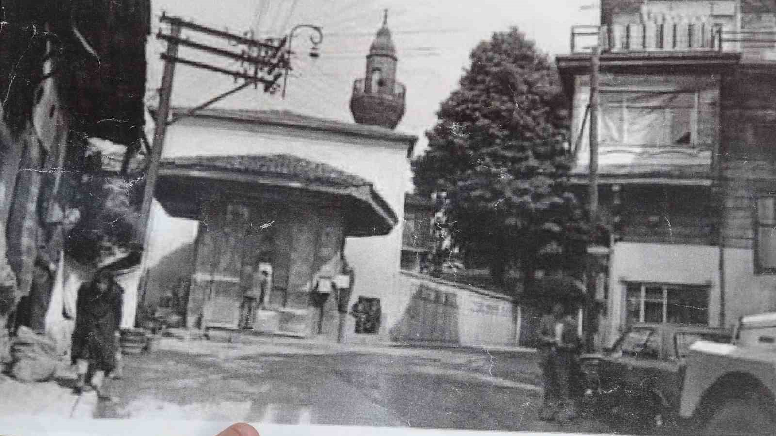 Beykoz’da tarihi çeşme restorasyonu tartışması büyüyor: "300 yıllık çeşme 1984 yılında yıkıldı, burası 26 yıllık bir yapı"
