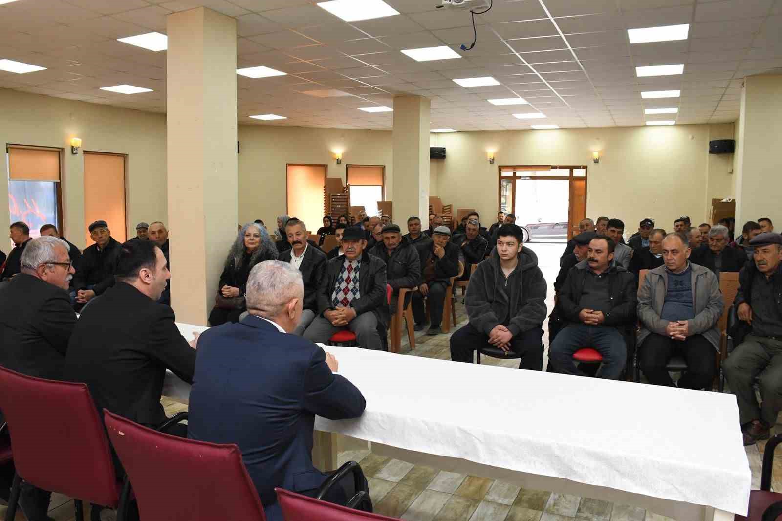 Beylikova’da bayramlaşma programı düzenlendi
