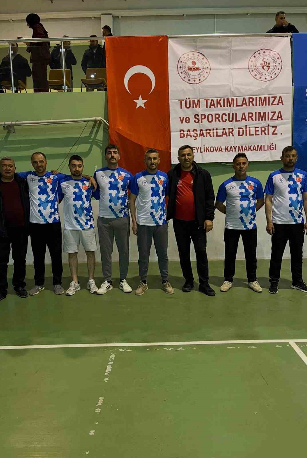 Beylikova’da voleybol turnuvası başladı
