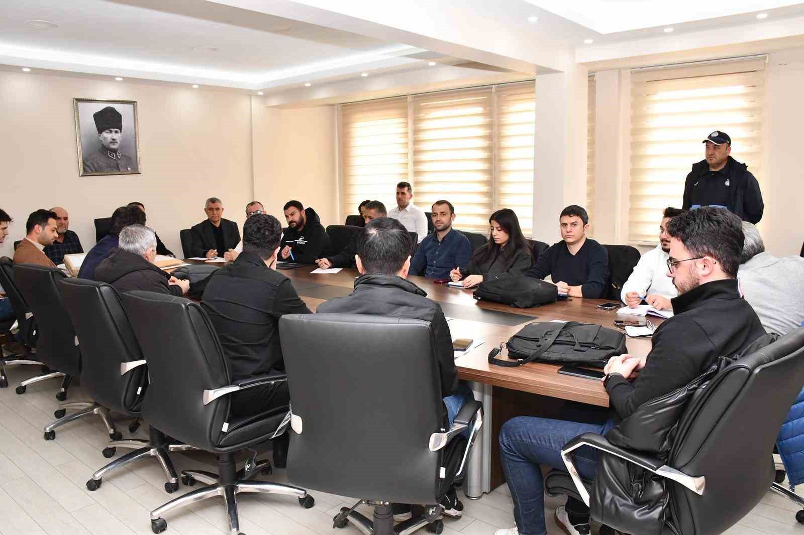 Beylikova’ya 40 milyon liralık çevreci yatırım
Beylikova’ya 40 milyon liralık çevreci yatırım