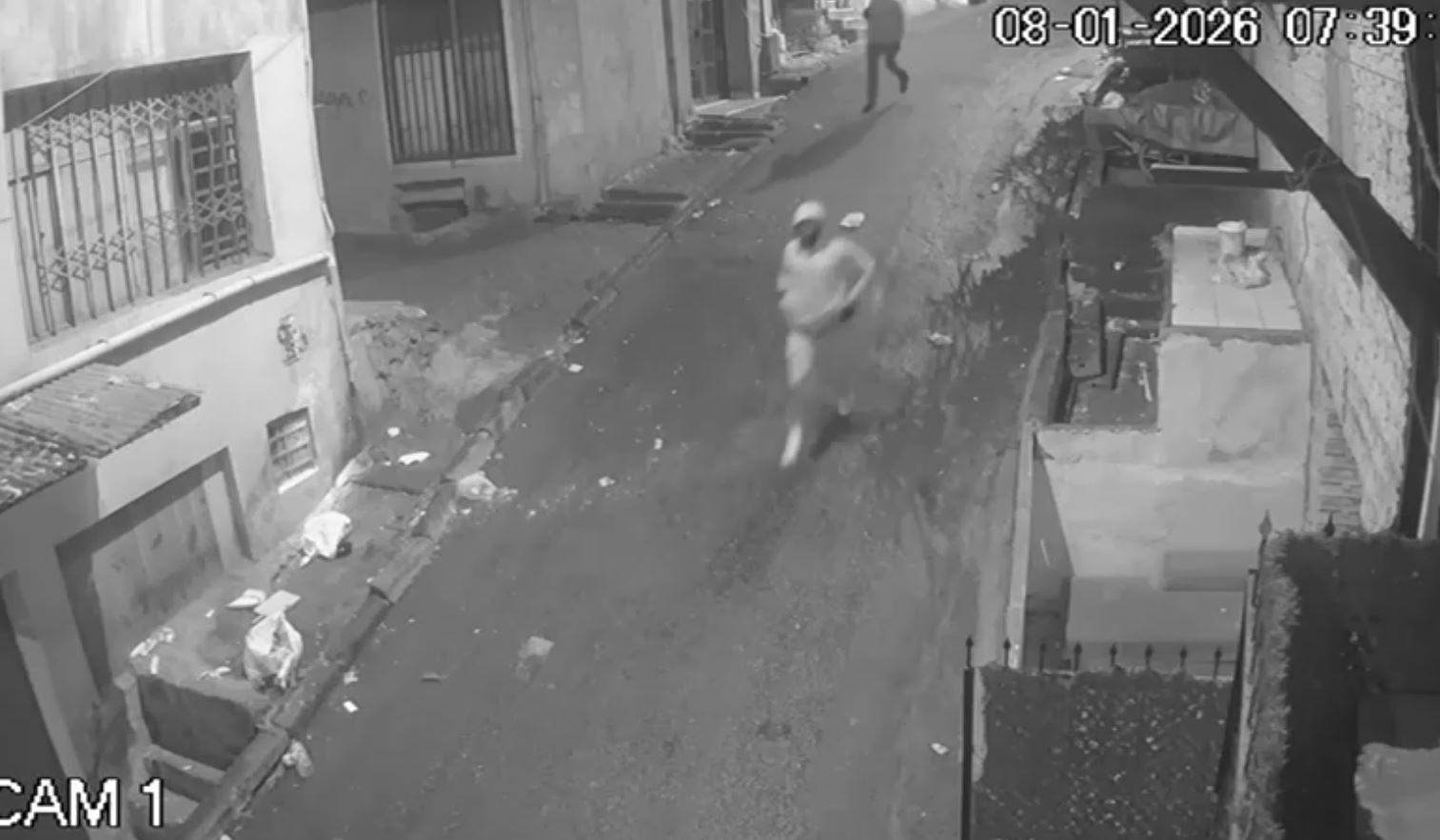 Beyoğlu’nda silahlı çatışma görüntülendi: 1 kişinin öldüğü olaya ilişkin 11 gözaltı
