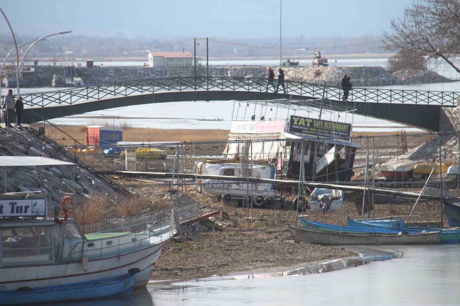 Beyşehir’de kuraklığın ardından yatlar sulara yeniden döndü
