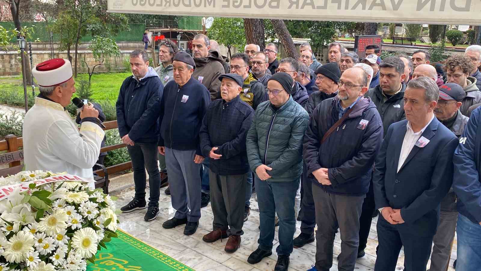 Bıçaklanarak öldürülen yaşlı çift son yolculuklarına uğurlandı
