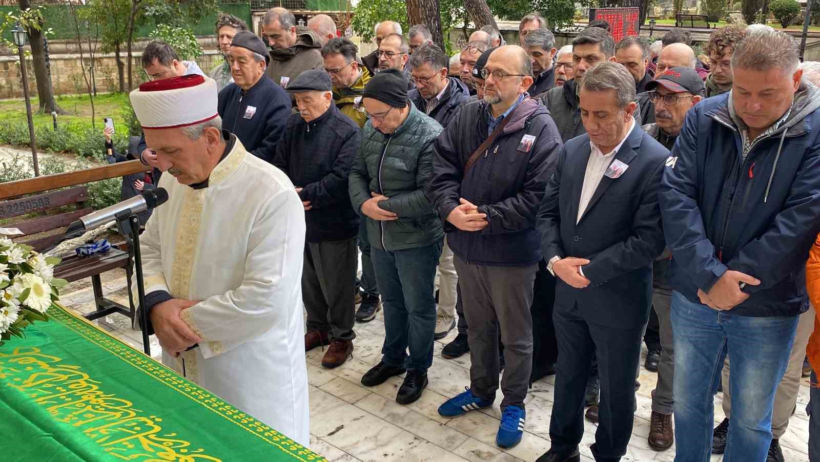 Bıçaklanarak öldürülen yaşlı çift son yolculuklarına uğurlandı
