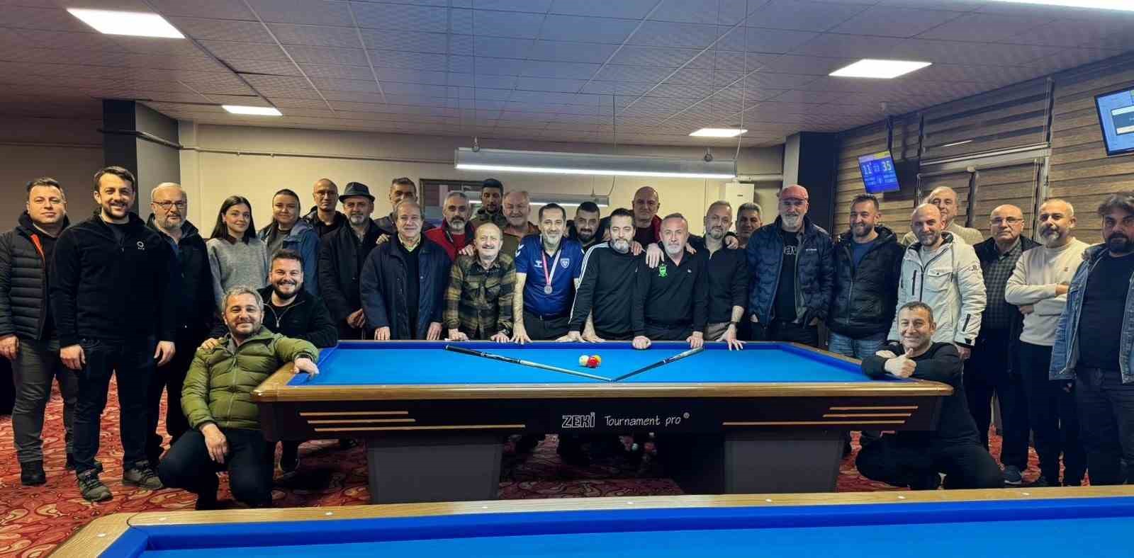 Bilardoda şampiyon Muzaffer Kahraman
