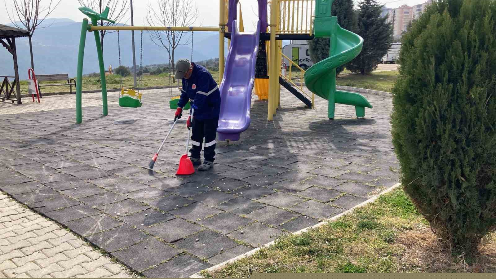 Bilecik Belediyesi’nden bayramda yoğun mesai
Bilecik Belediyesi’nden bayramda yoğun mesai