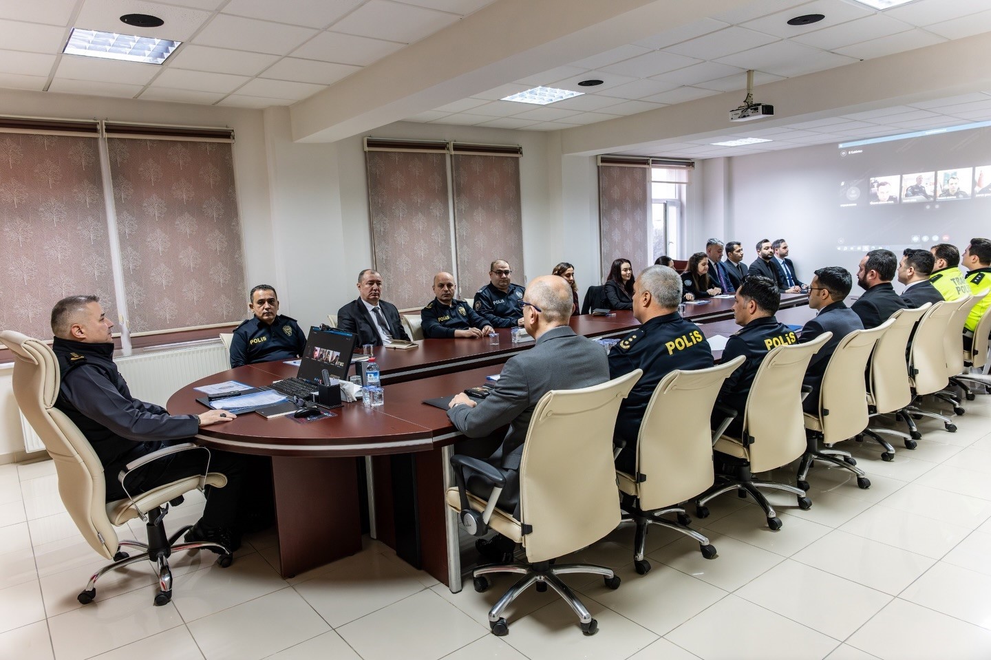 Bilecik emniyetinde sömestr tedbirleri masaya yatırıldı
