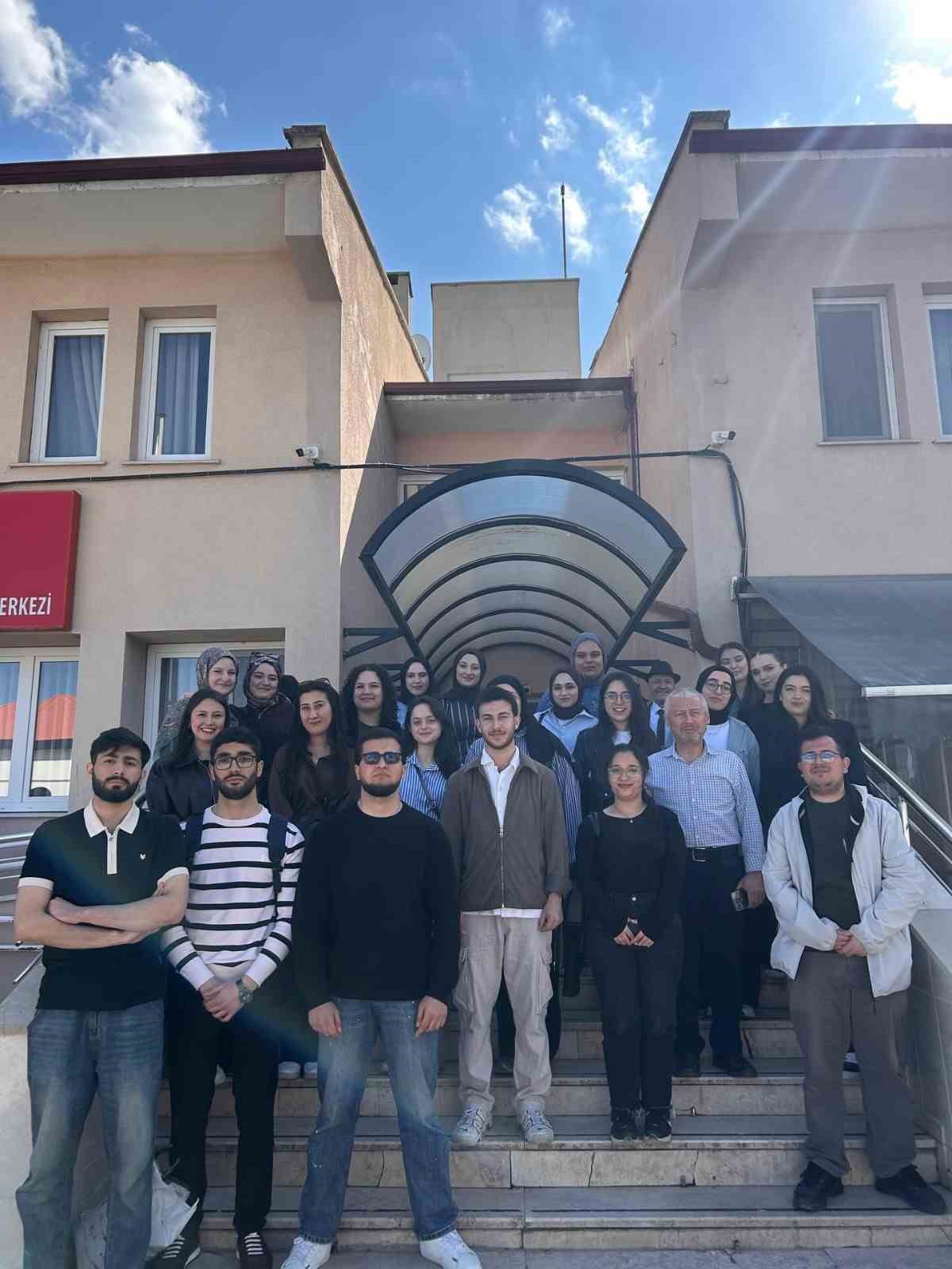 Bilecik huzurevinde Kafkas halk oyunlarıyla renkli anlar yaşandı
