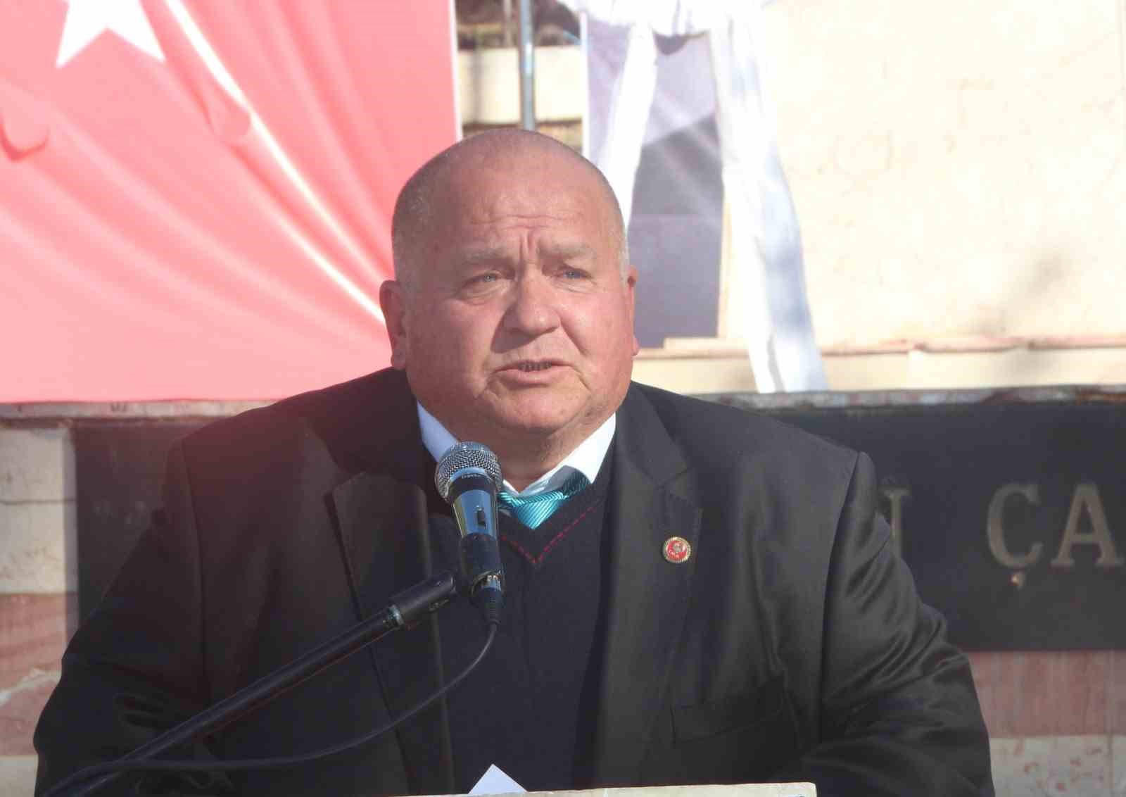 Bilecik Muhtarlar Derneği Başkanı İlhami Çınar, 6’ncı kez güven tazeledi
Bilecik Muhtarlar Derneği Başkanı İlhami Çınar, 6’ncı kez güven tazeledi