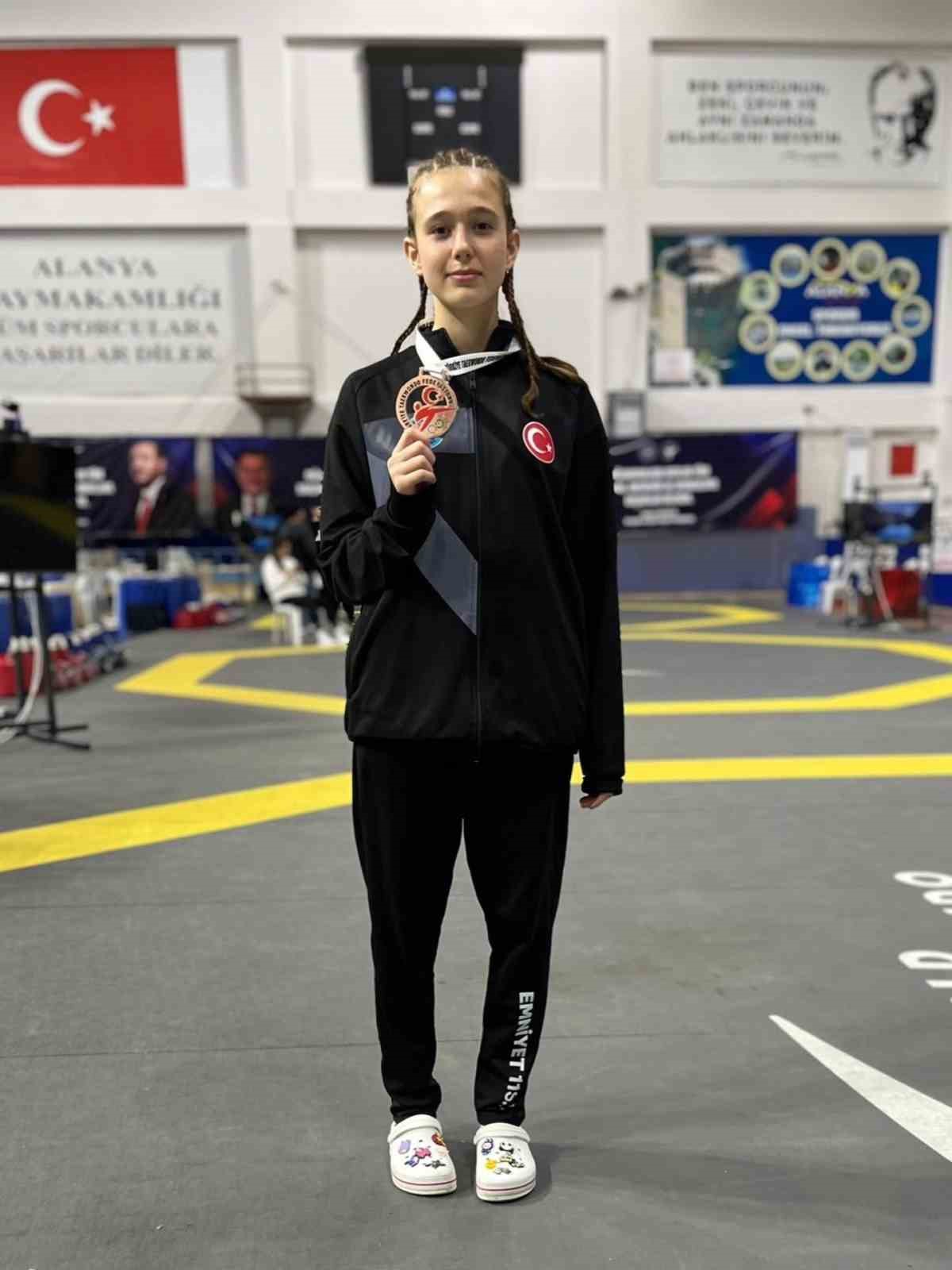 Bilecikli taekwondocu Türkiye Finalleri’ne yükseldi
