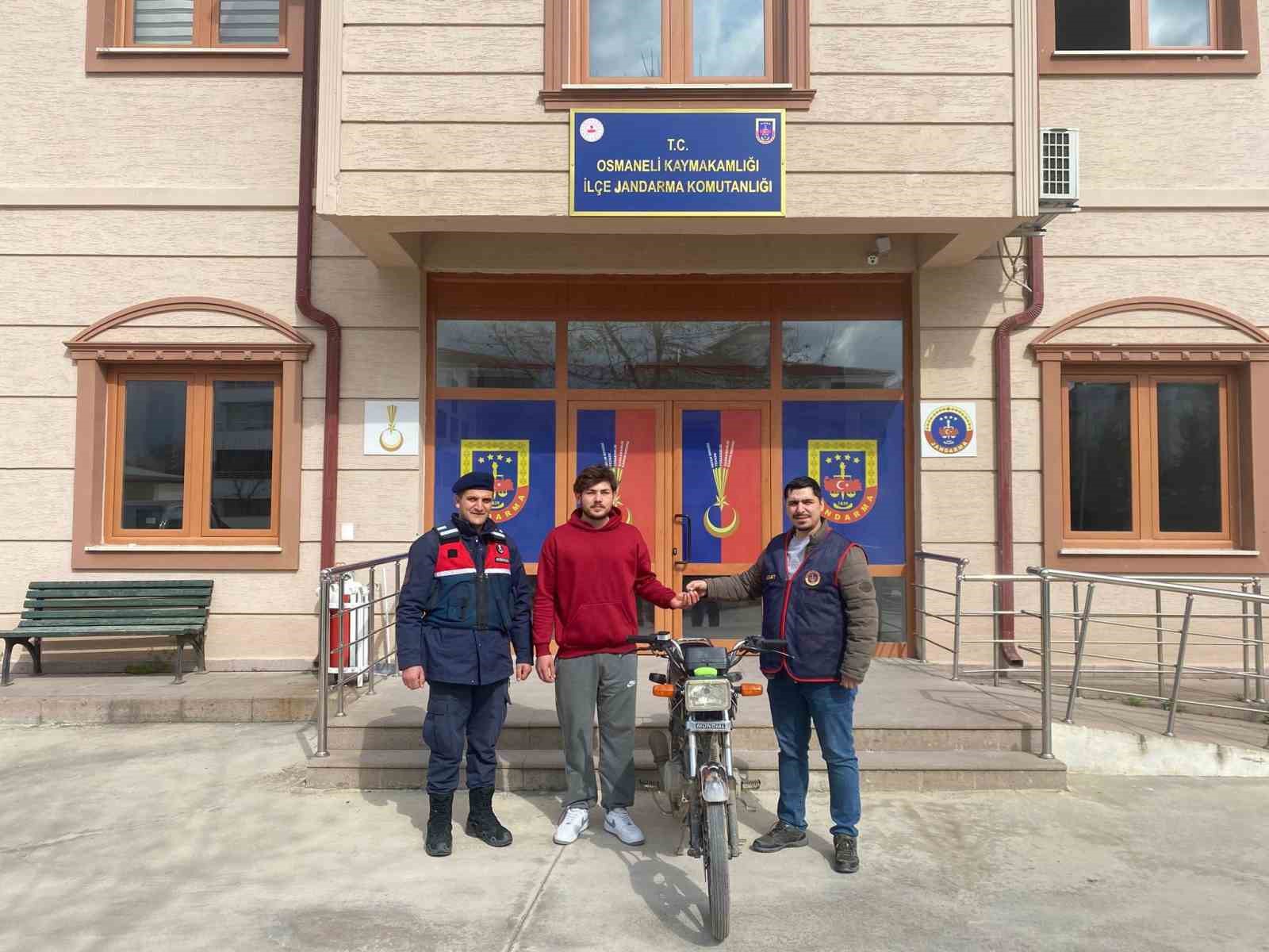 Bilecik’te 2 hırsızlık süphelisi tutuklandı
