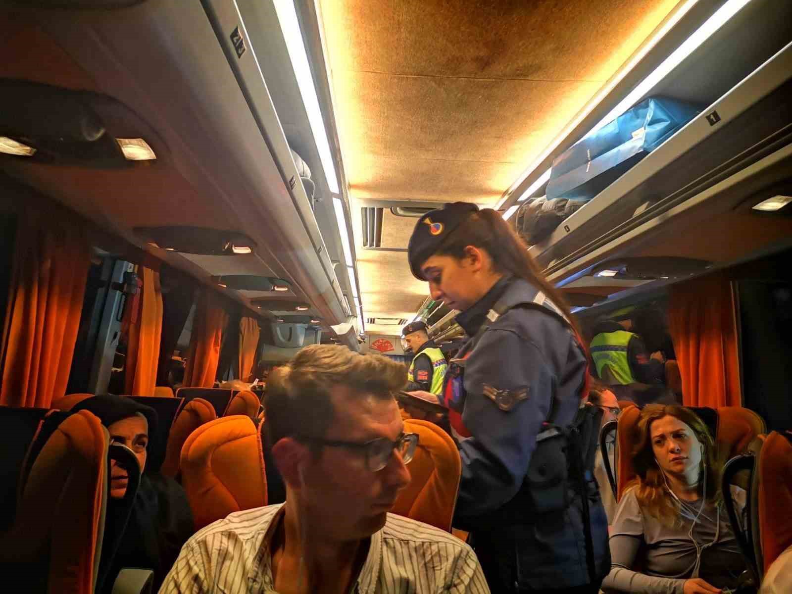 Bilecik’te araması olan 10 kişi yakalandı
