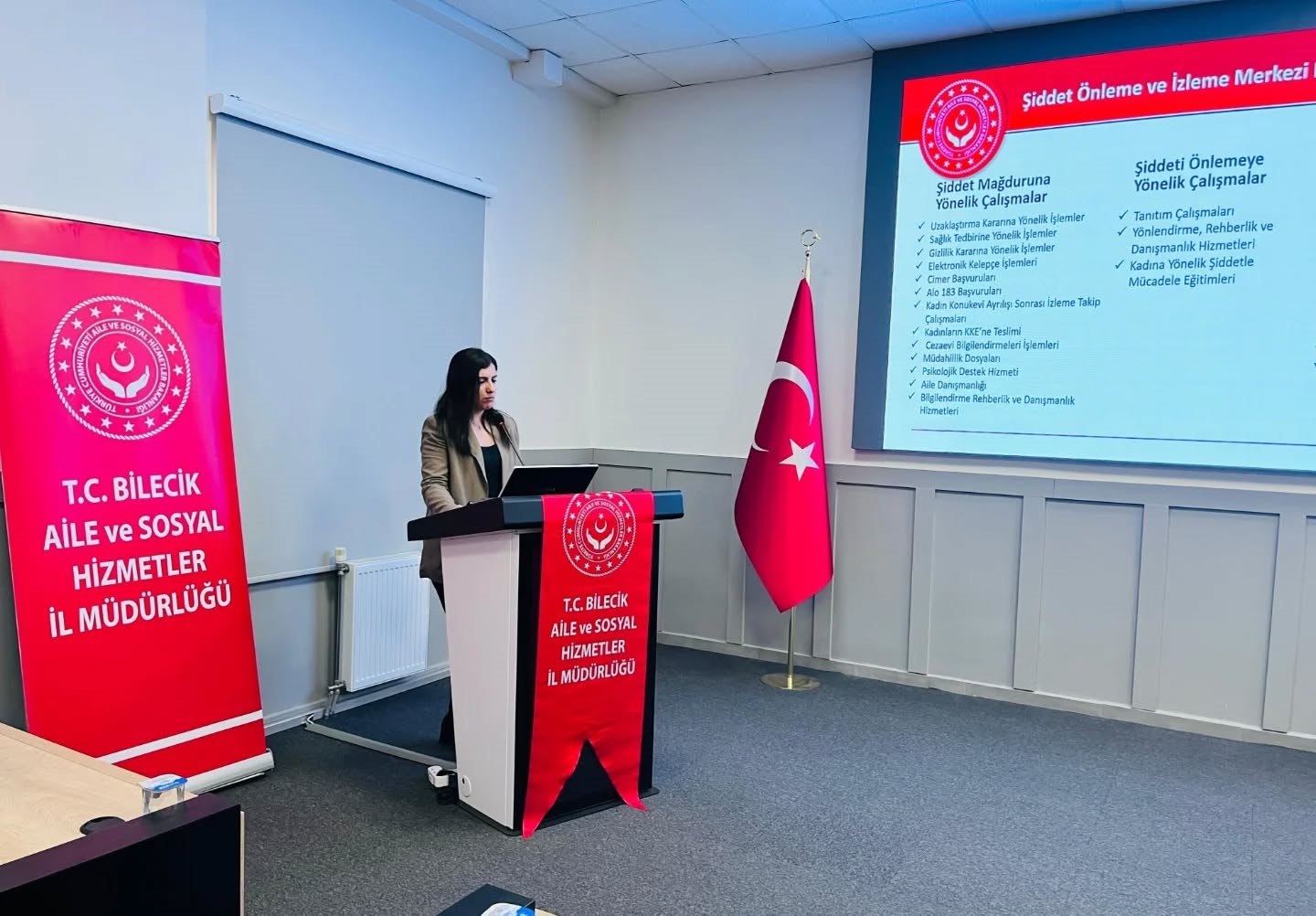 Bilecik’te çocuk koruma ve kadına yönelik şiddetle mücadele değerlendirme toplantısı
