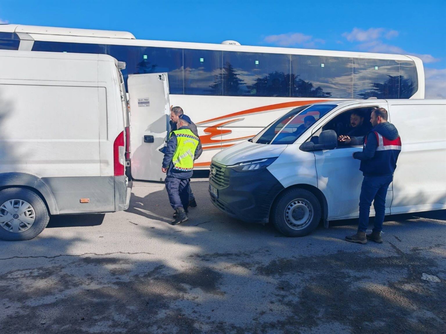 Bilecik’te gerçekleştirilen huzur uygulamasında binlerce liralık ceza
