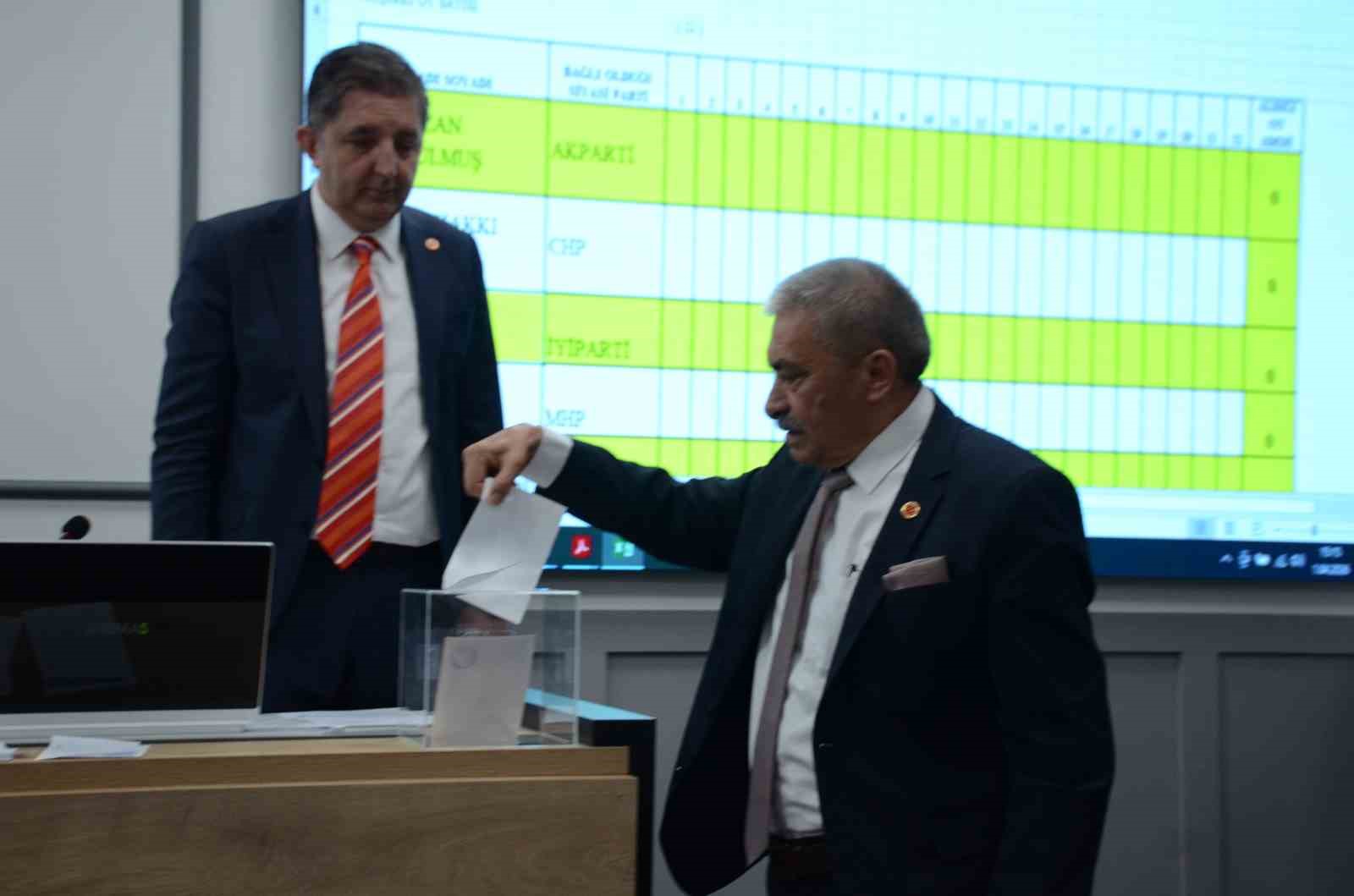 Bilecik’te İl Genel Meclisi Başkanlığı AK Parti’de kaldı
