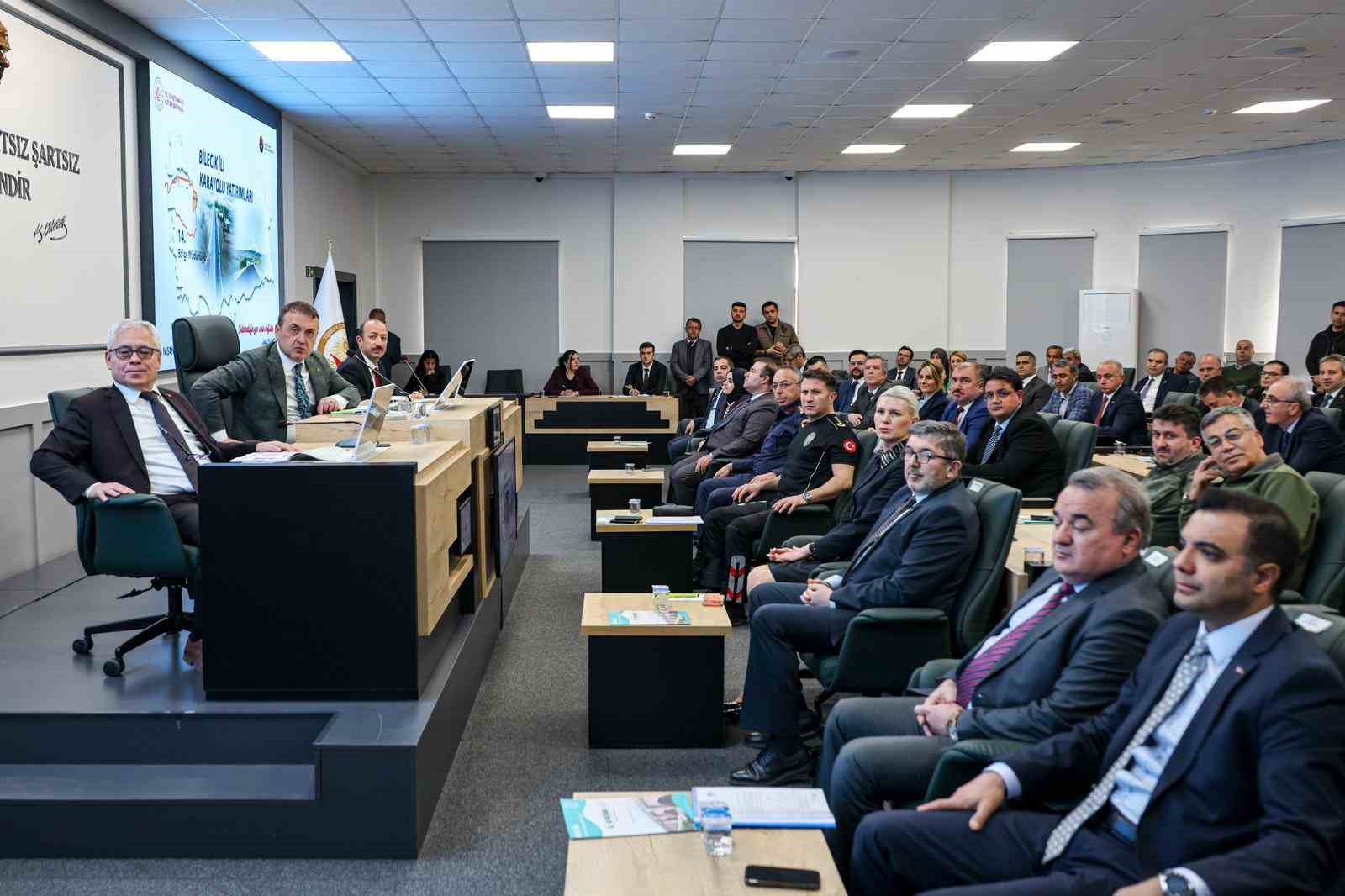 Bilecik’te kamu yatırımları masaya yatırıldı
