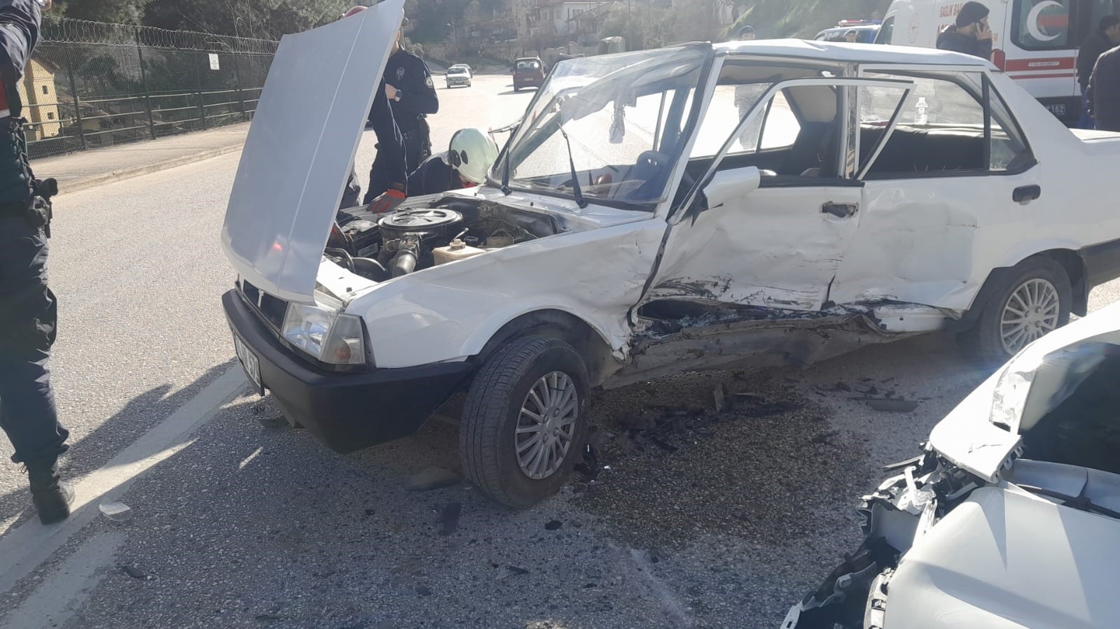 Bilecik’te meydana gelen trafik kazasında 4 kişi yaralandı
