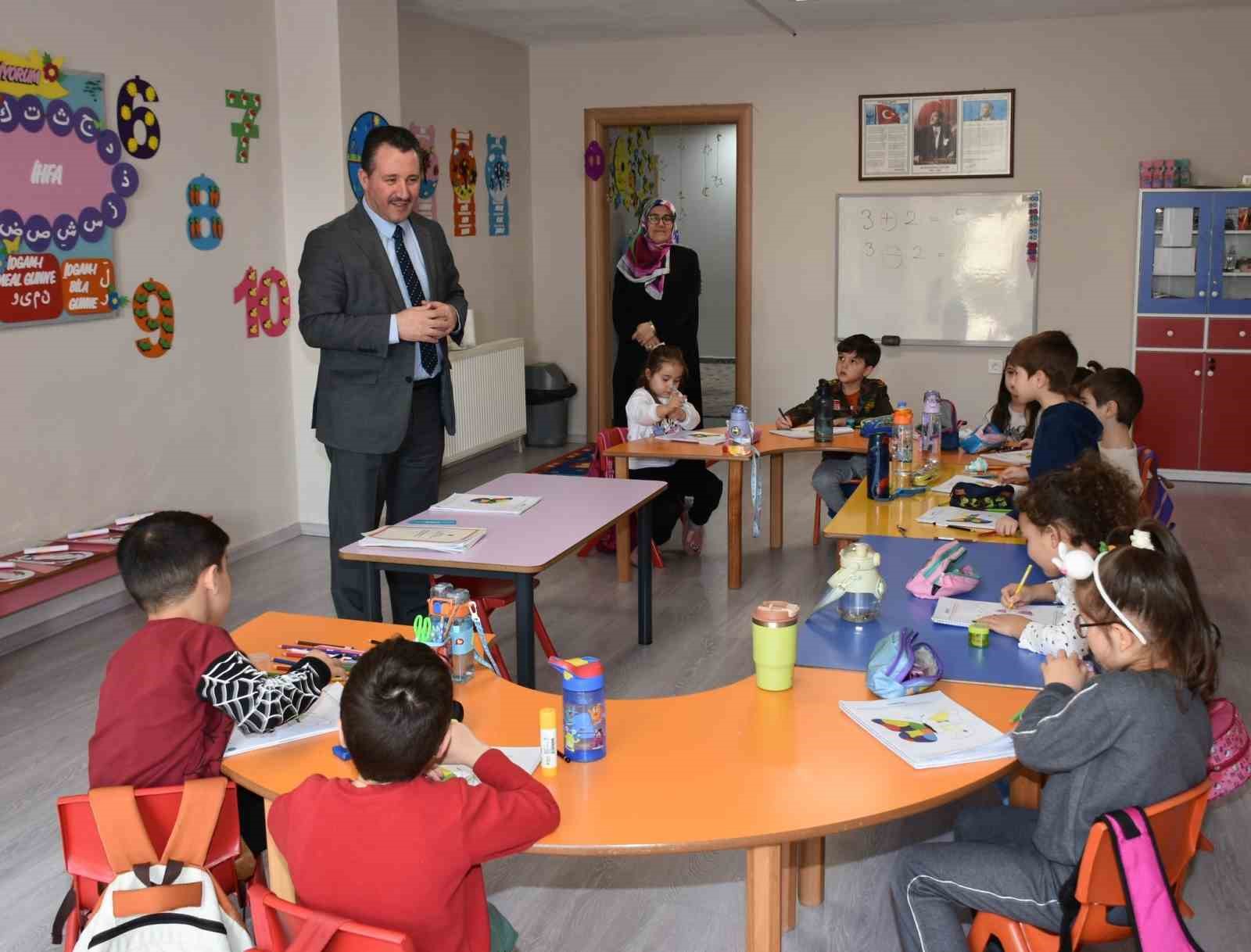 Bilecik’te miniklerden Ramazan yardımı
