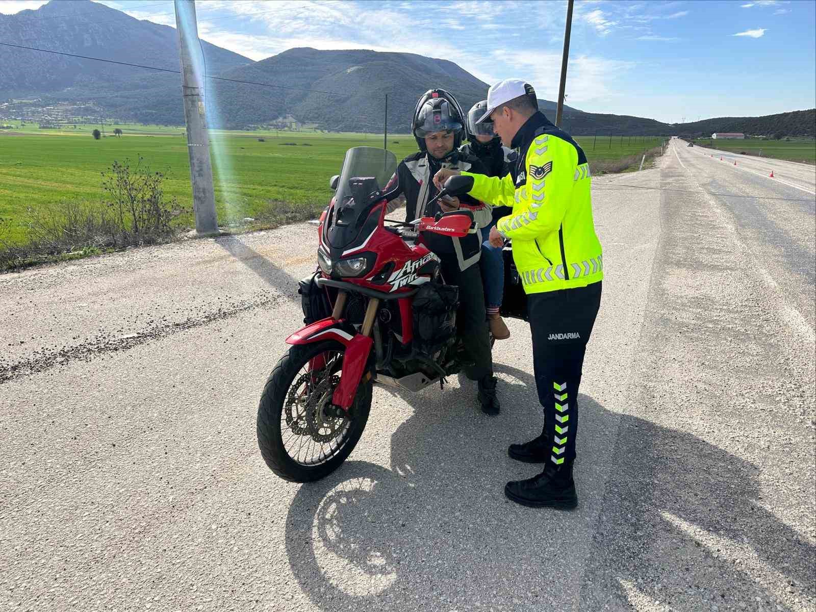Bilecik’te motosiklet sürücüleri bilgilendirildi
