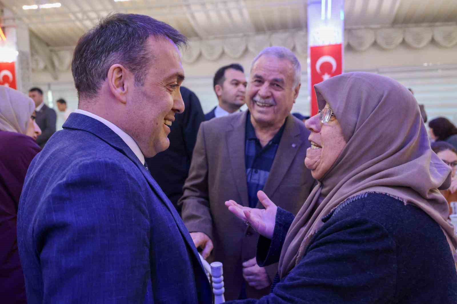 Bilecik’te şehit yakınlar ve gaziler, ’Büyük Aile Sofrası’nda buluştu
