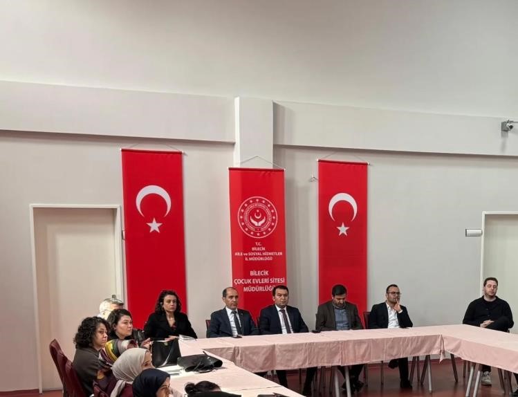 Bilecik’te Sosyal Risk Haritaları ve Aile Rehberi eğitimi gerçekleştirildi
