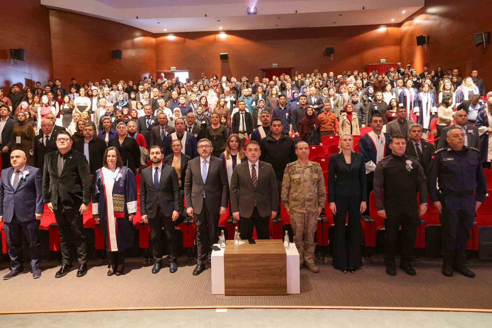 Bilecik’te Tıp Fakültesi öğrencileri beyaz önlüklerini giydi
