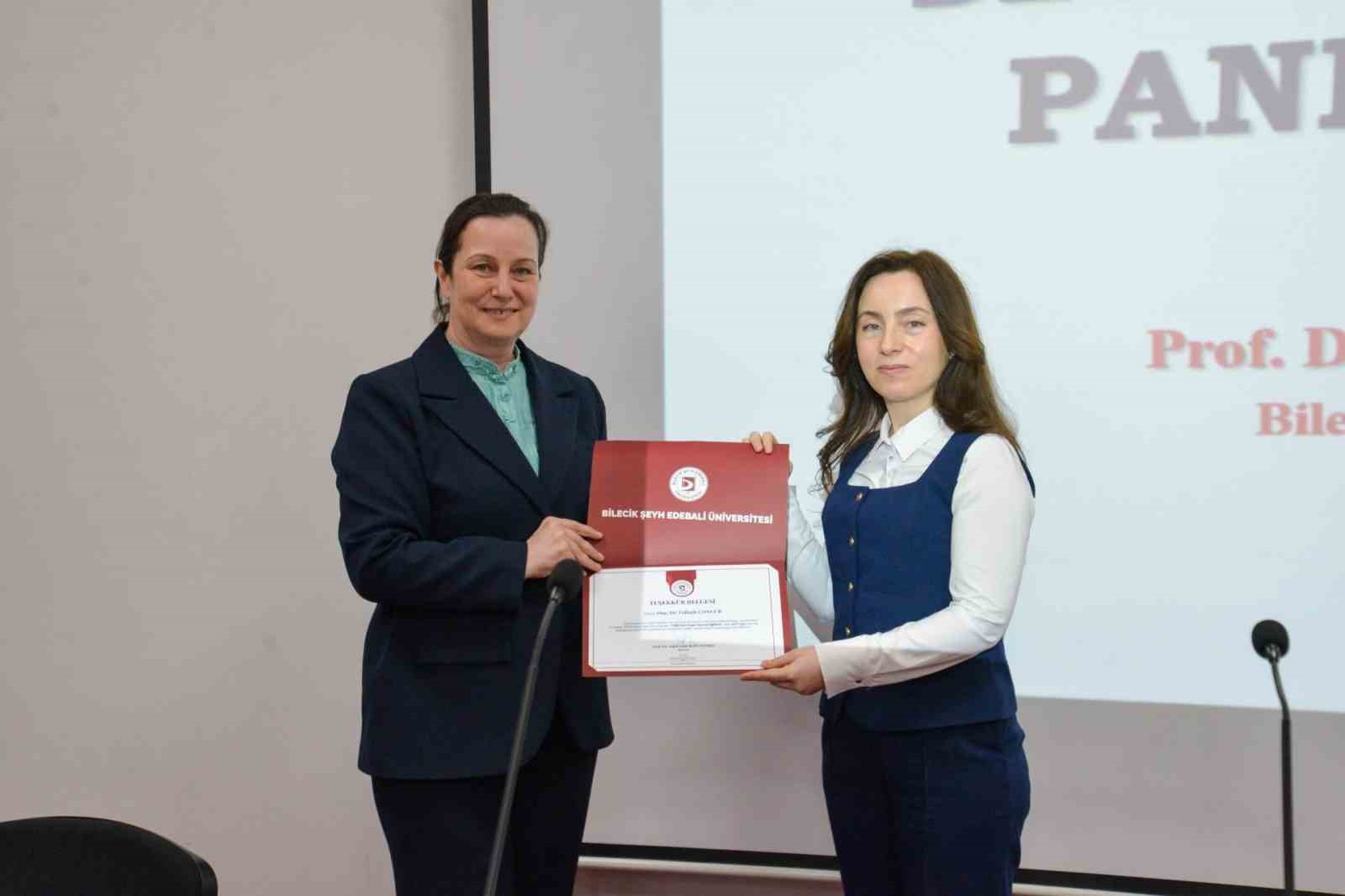 Bilecik’te ’TÜBİTAK Proje Yazma Eğitimi’ gerçekleştirildi
Bilecik’te ’TÜBİTAK Proje Yazma Eğitimi’ gerçekleştirildi