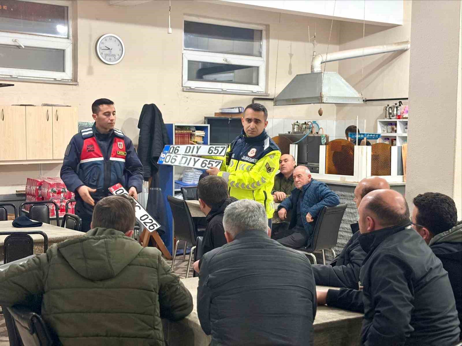 Bilecik’te vatandaşlara trafik kuralları eğitimi
