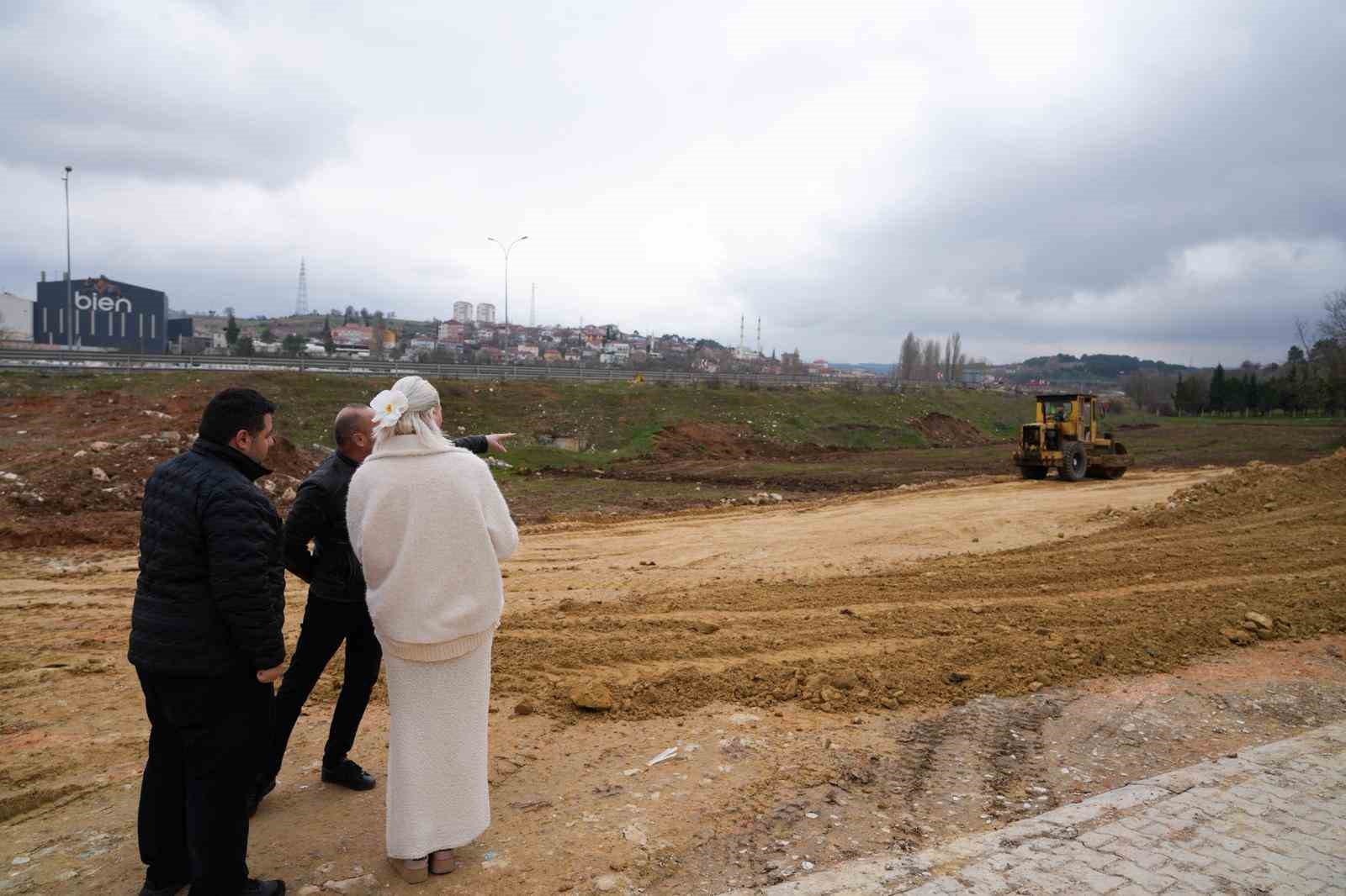 Bilecik’te yıllardır süren otopark çilesi sona eriyor
Bilecik’te yıllardır süren otopark çilesi sona eriyor