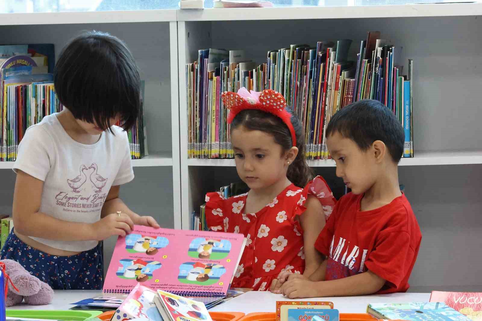 Bilginin merkezi kütüphanelere yoğun ilgi
