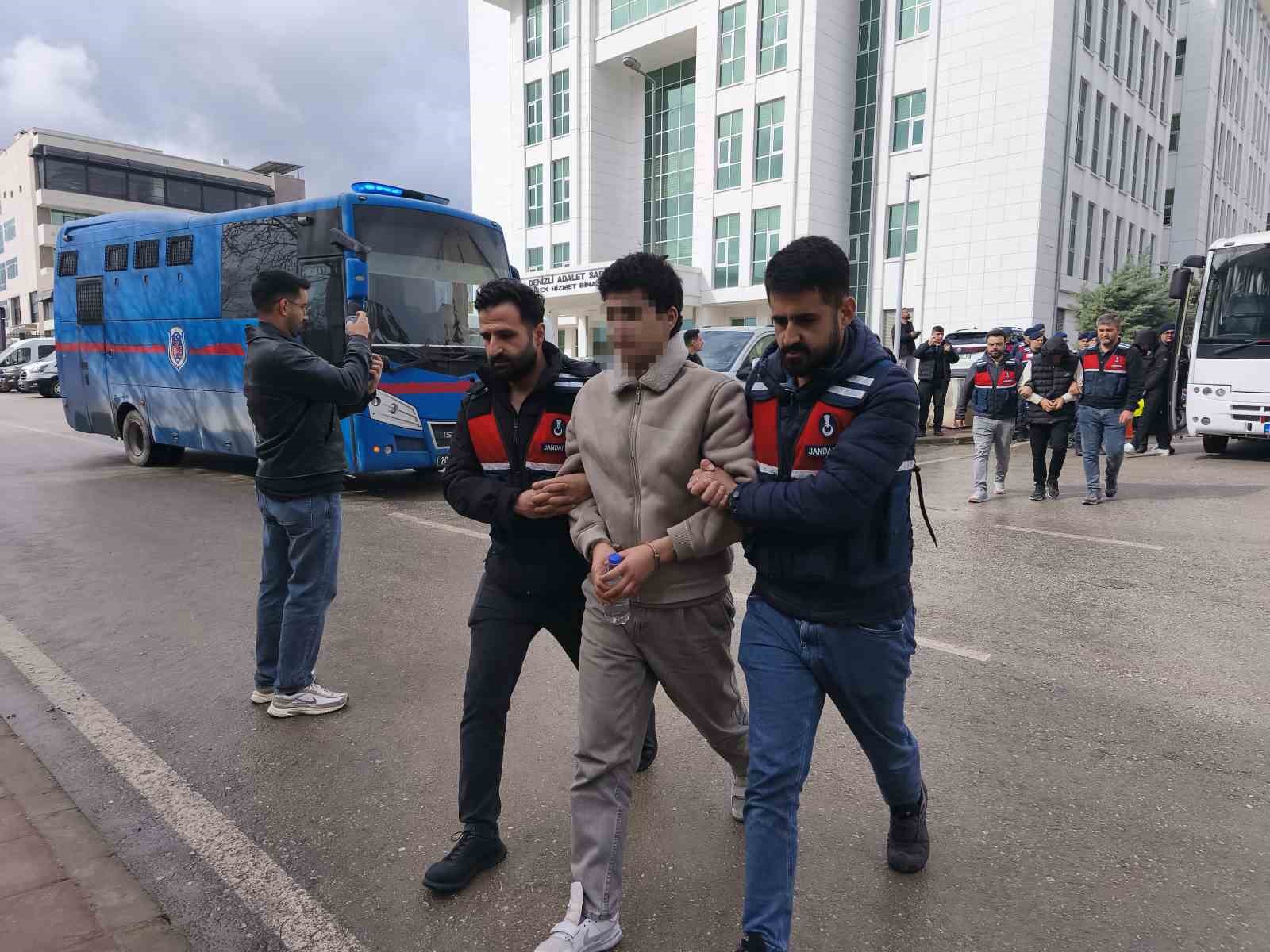 Bilişim dolandırıcılarına 9 ilde eş zamanlı operasyon: 14 gözaltı
