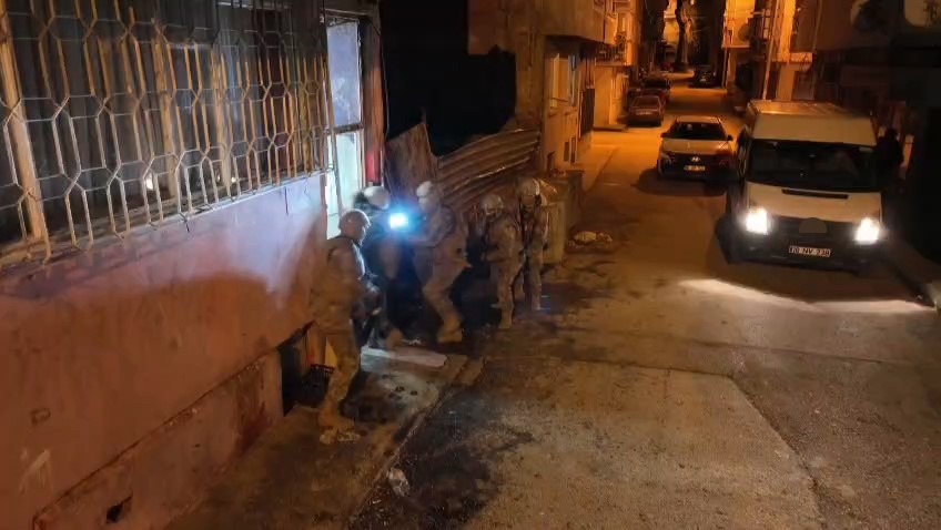 Bin polisin katılımıyla Bursa merkezli 4 ilde narkotik operasyonu: 84 tutuklama
