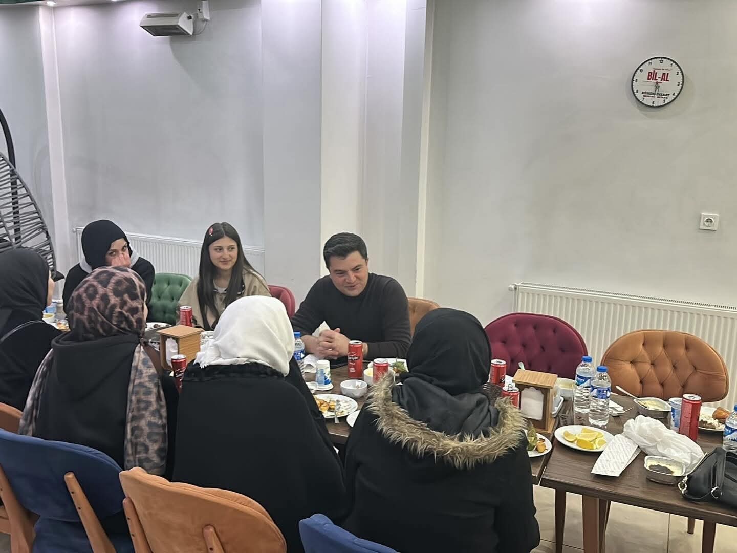 Bingöl’de çocuklar ve aileleri için iftar programı düzenlendi
