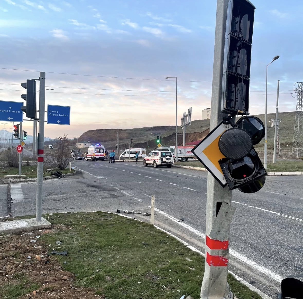 Bingöl’de trafik kazasında araç ters döndü: 1 yaralı
