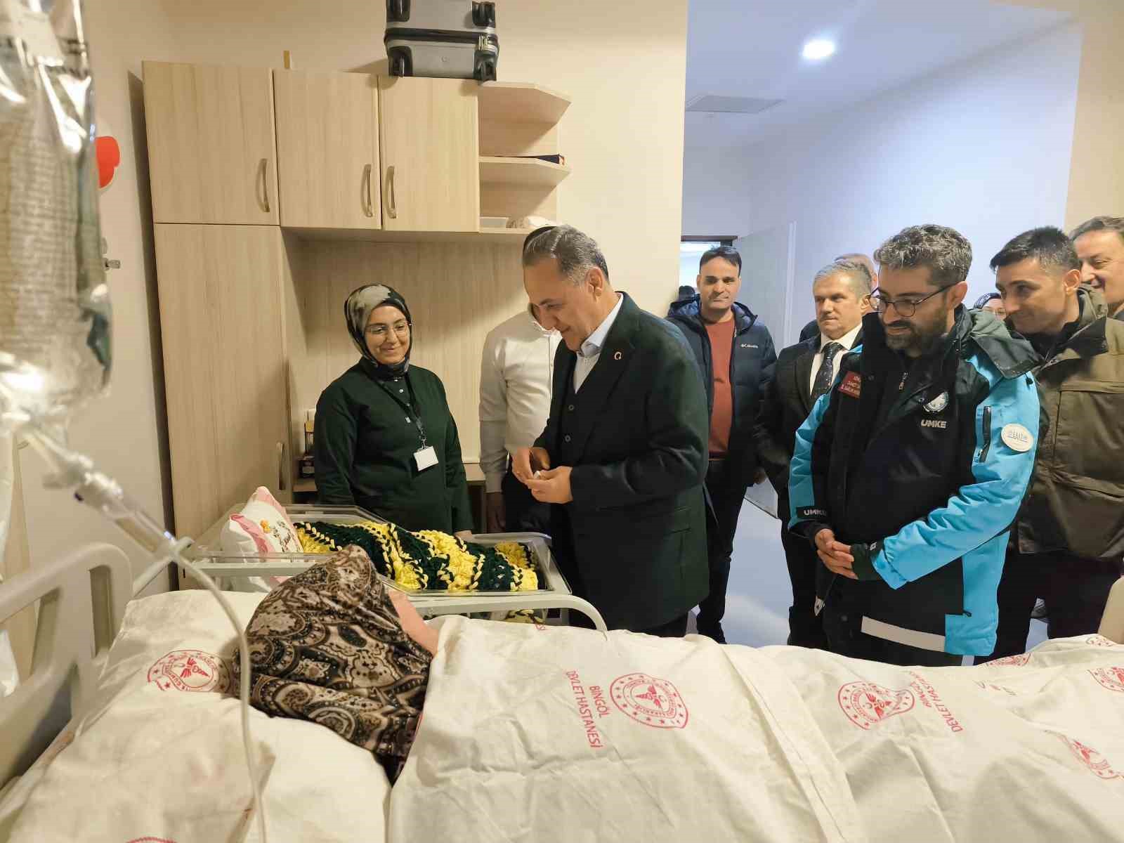 Bingöl’de yeni yılın ilk bebeği "Mihrişah" oldu
