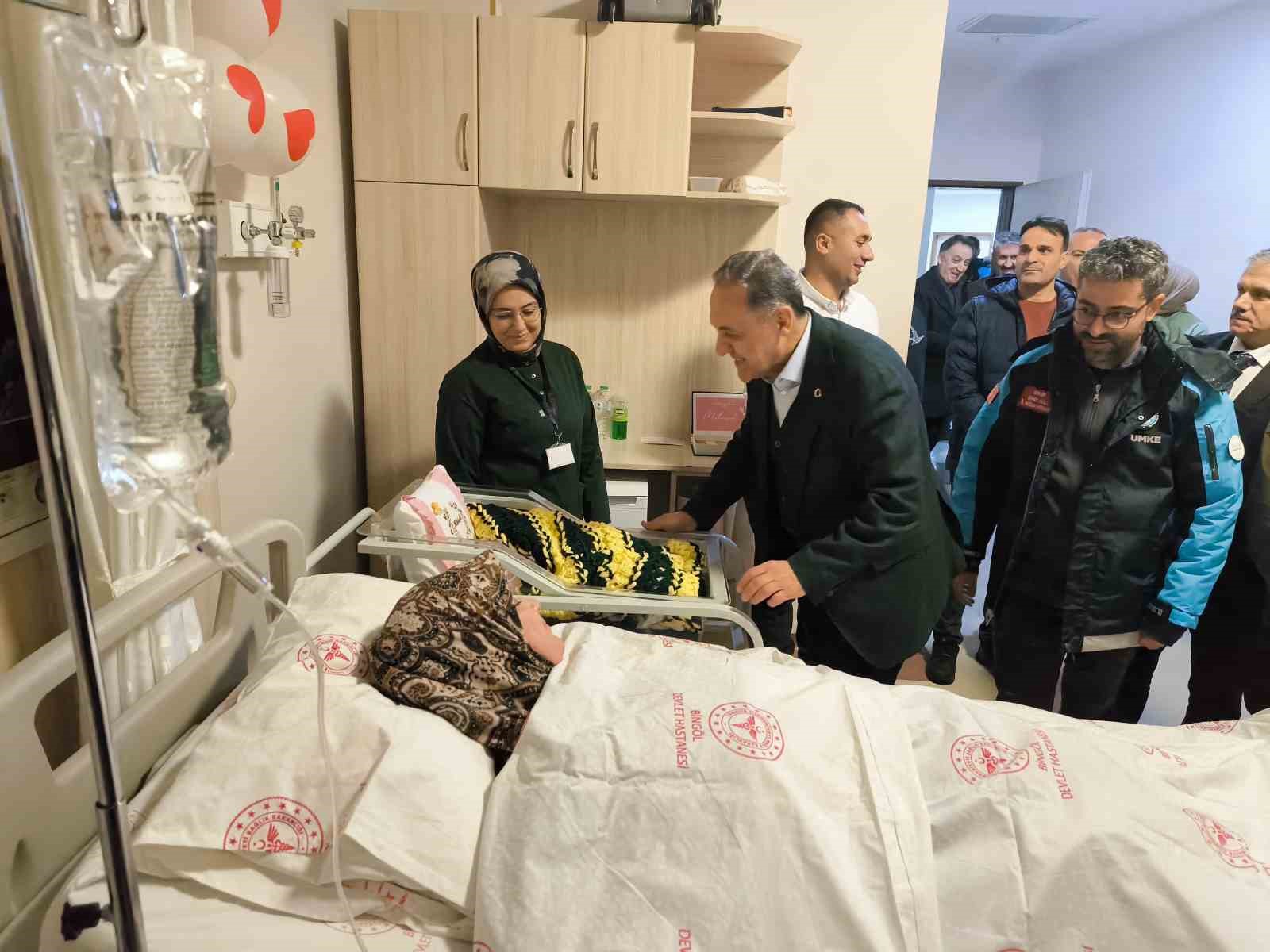 Bingöl’de yeni yılın ilk bebeği "Mihrişah" oldu
