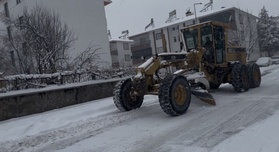 Bingöl’de yoğun kar yağışı
