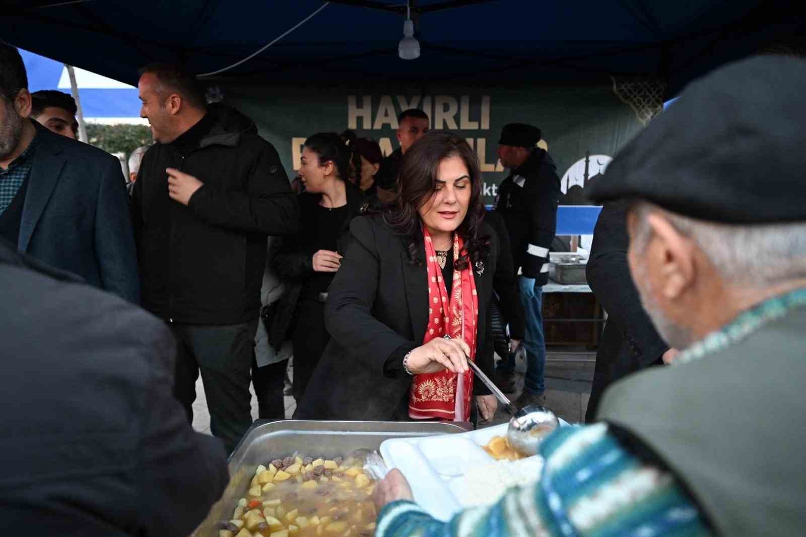 Binlerce Aydınlı, Büyükşehir’in sofralarında buluştu
