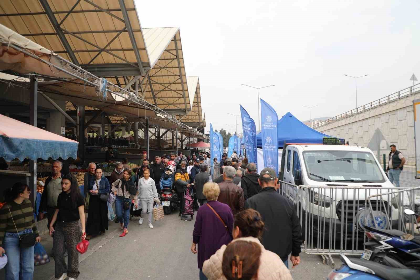 Binlerce fide Kuşadası ve İncirliova’da vatandaşlarla buluştu
