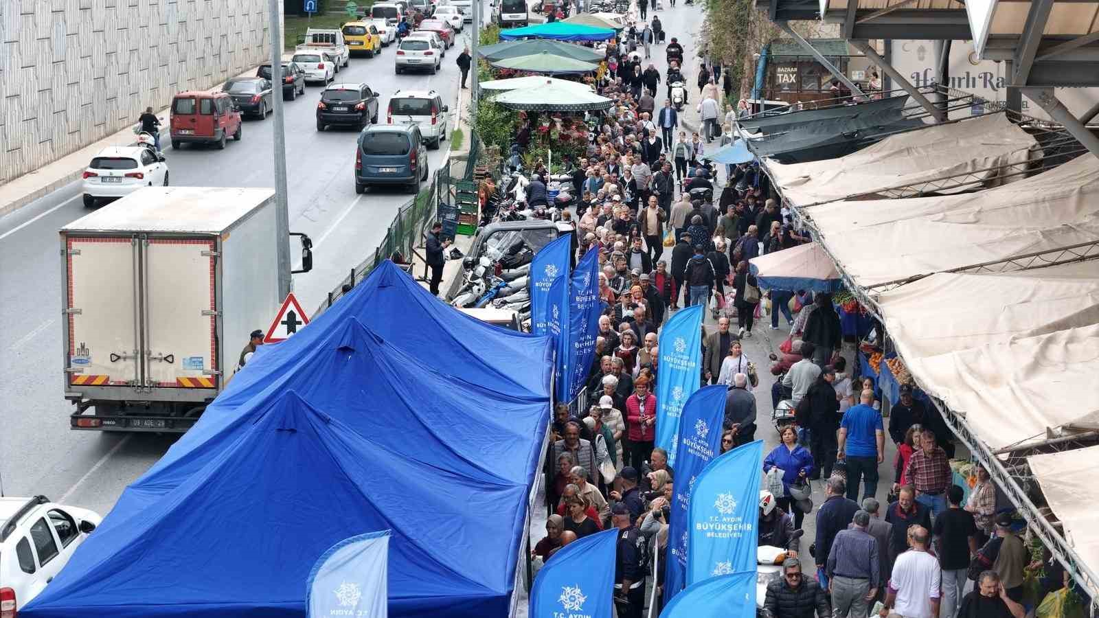 Binlerce fide Kuşadası ve İncirliova’da vatandaşlarla buluştu
