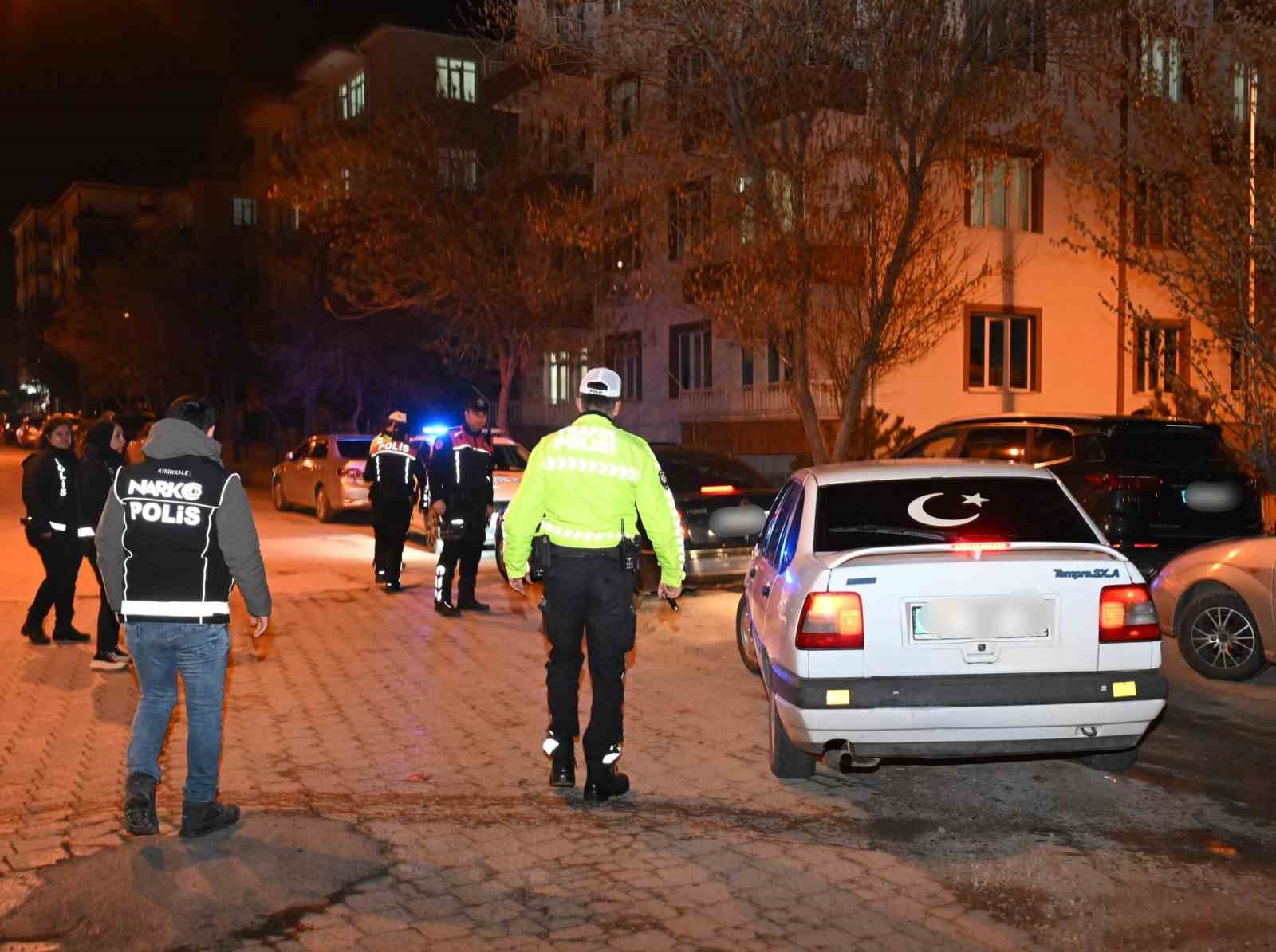 Binlerce üniversite öğrencisinin yaşadığı ilçede emniyetten sıkı denetim
