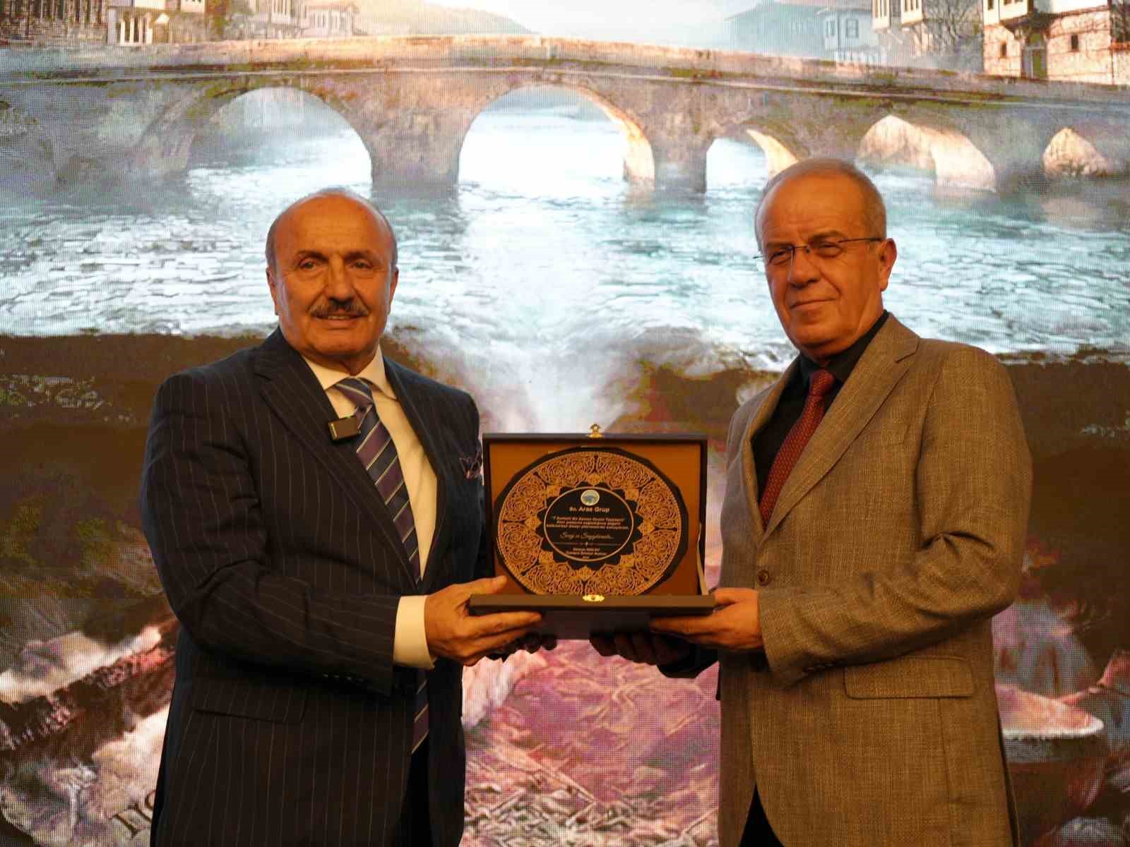 Binlerce yıllık tarihe yapay zekayla ışık tutulan filmin galasına yoğun ilgi
