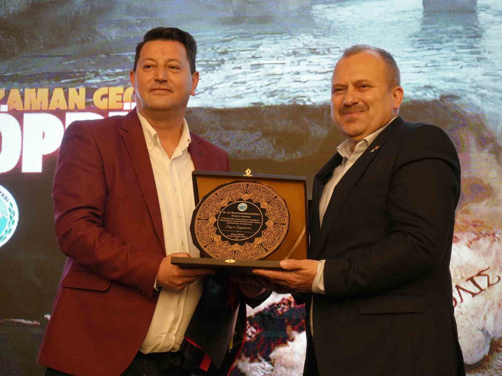 Binlerce yıllık tarihe yapay zekayla ışık tutulan filmin galasına yoğun ilgi
