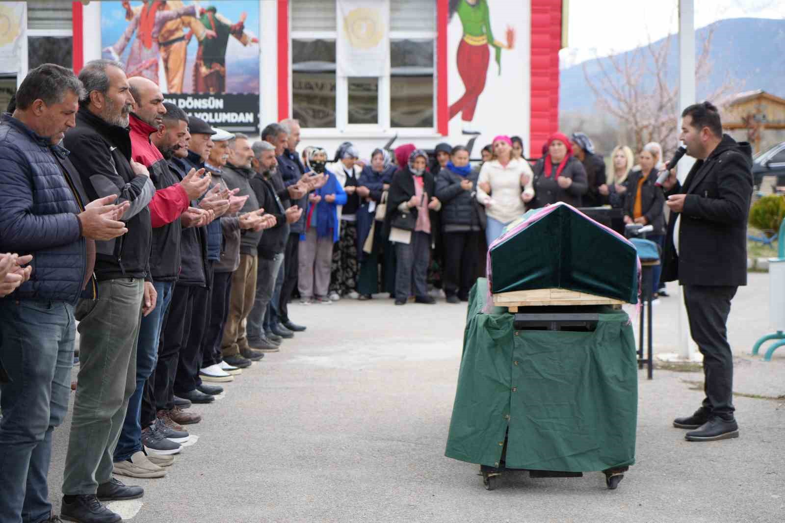 Bir anne daha hayattan koparıldı: Erzincan’da yürek yakan veda
