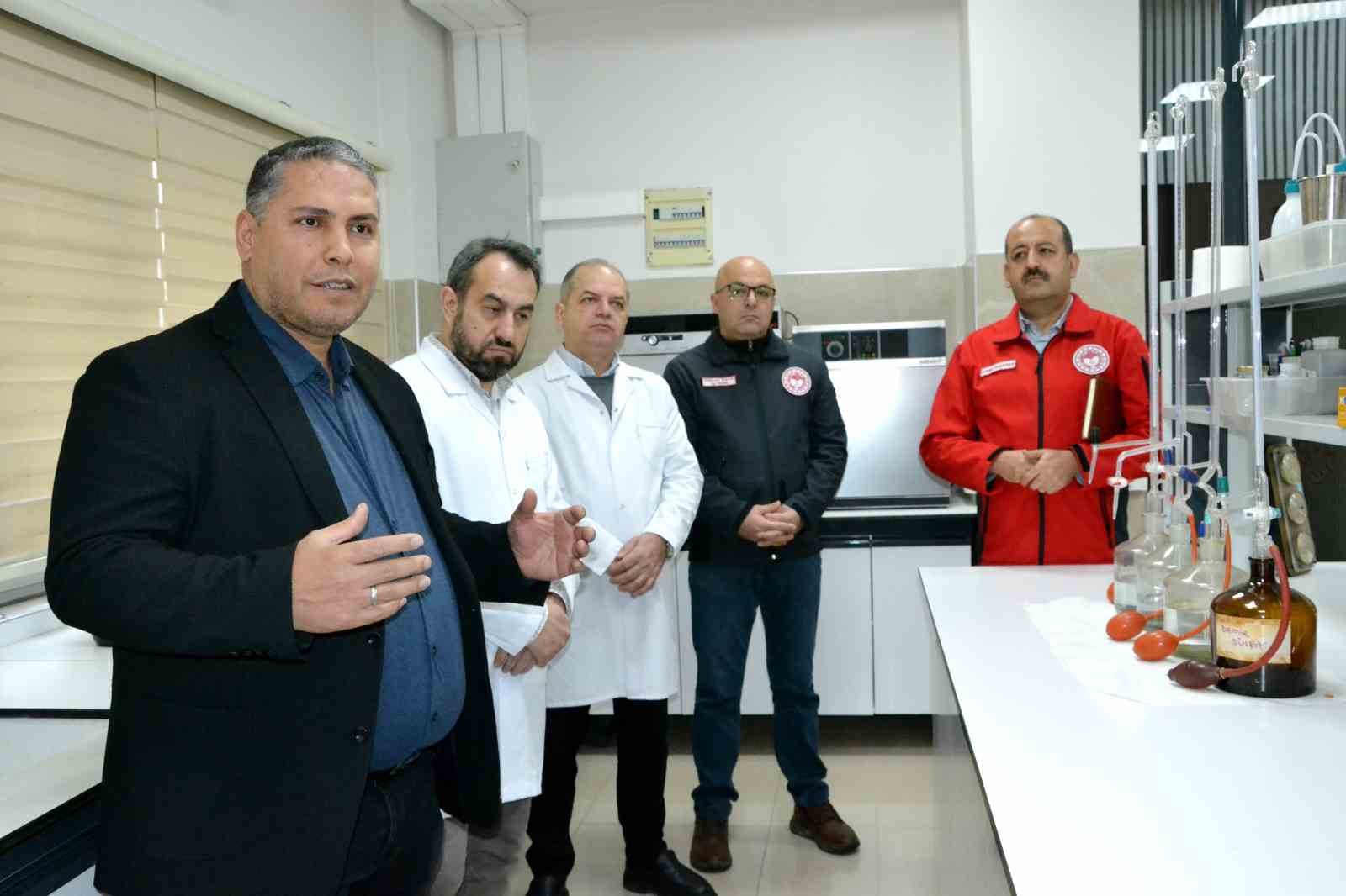 Bir avuç toprak, binlerce liralık zararı önleyebilir
Bir avuç toprak, binlerce liralık zararı önleyebilir