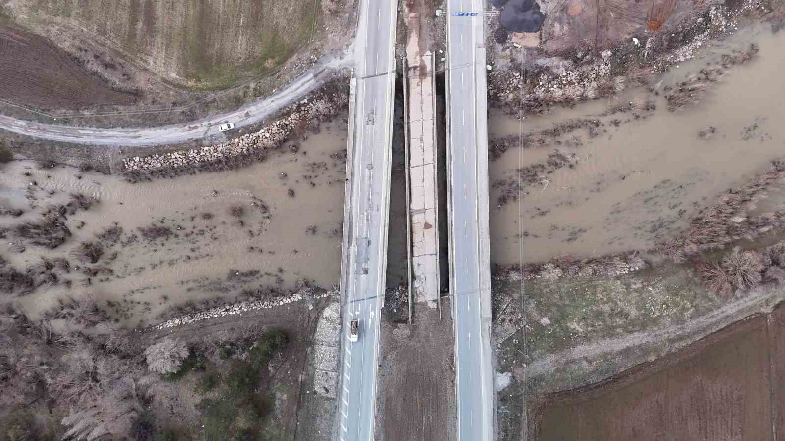 Bir dönem tamamen kuruyan nehir, yeniden coştu
