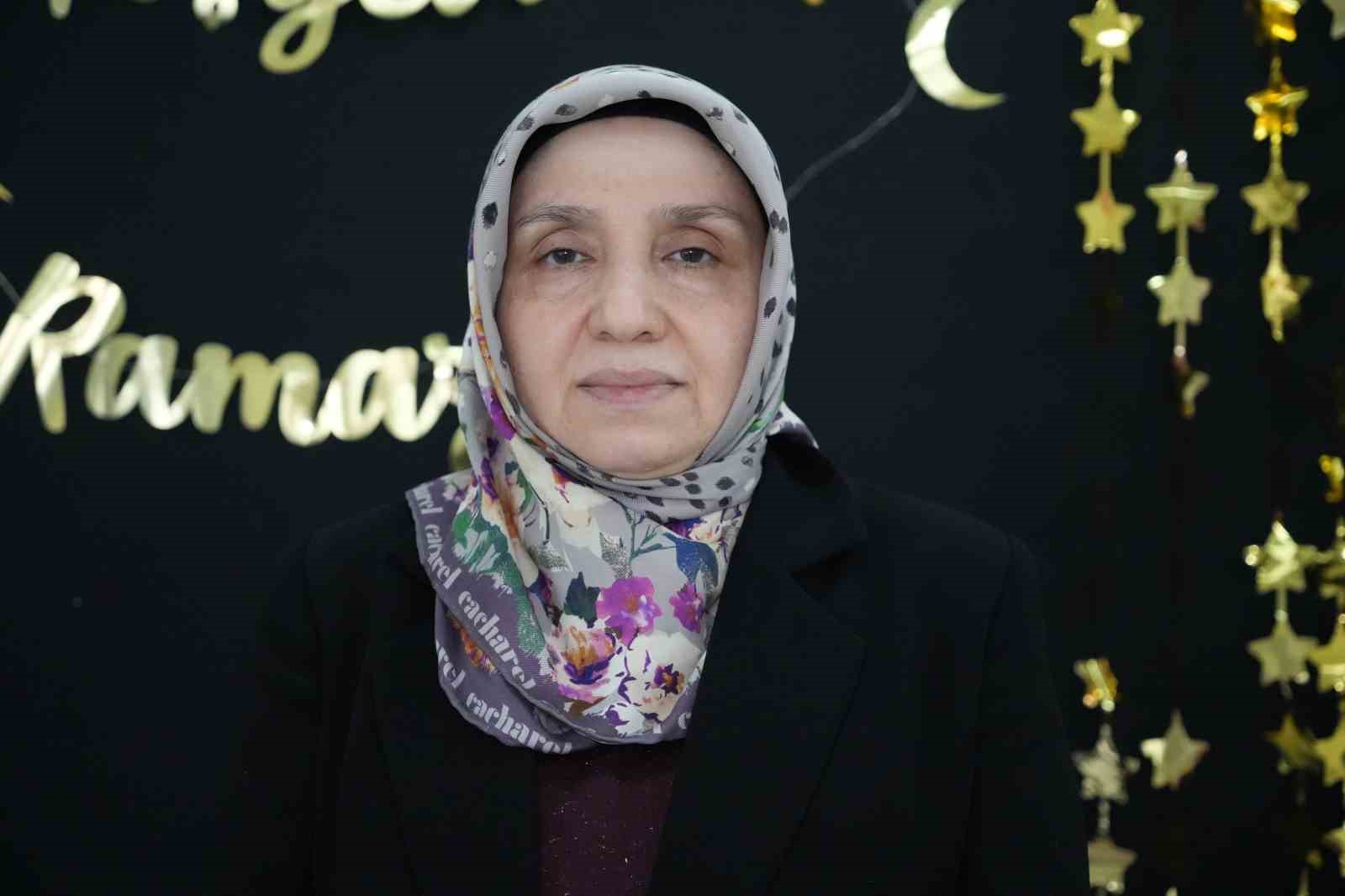 Bir eğitimcinin unutamadığı 28 Şubat gerçeği: "Kütüphanede ‘Allah’ yazan kitap bile yasaktı"
Bir eğitimcinin unutamadığı 28 Şubat gerçeği: "Kütüphanede ‘Allah’ yazan kitap bile yasaktı"