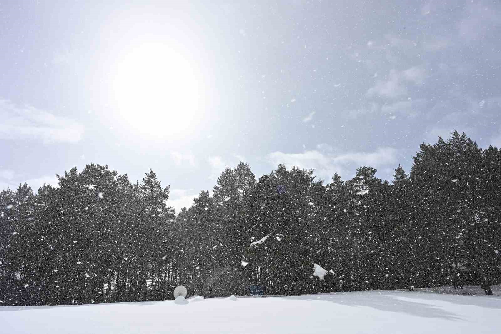 Bir günde dört mevsimi birden yaşadılar
